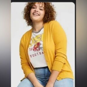 Torrid Women's Yellow Sweater new with tags size 5x